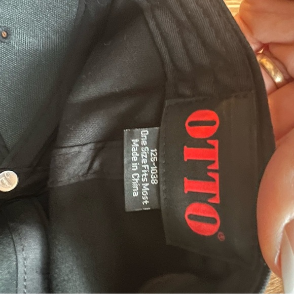 LOVE black baseball cap Otto brand - Picture 3 of 5